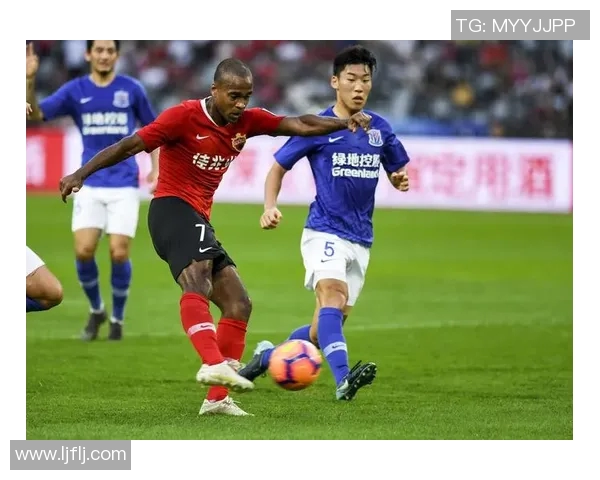上海足球队意识争议引发热议球迷与专家各持己见的背后故事
